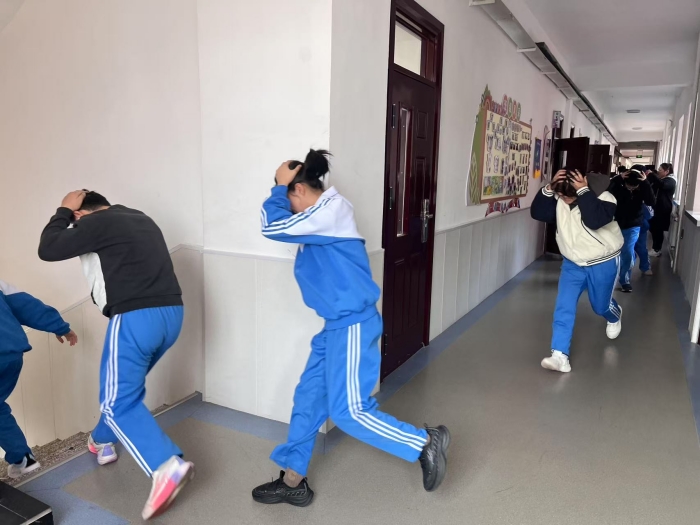 1743665637_5753_24663.jpg 0ea60a09cfd934d43bb77d2c8b43df3.jpg